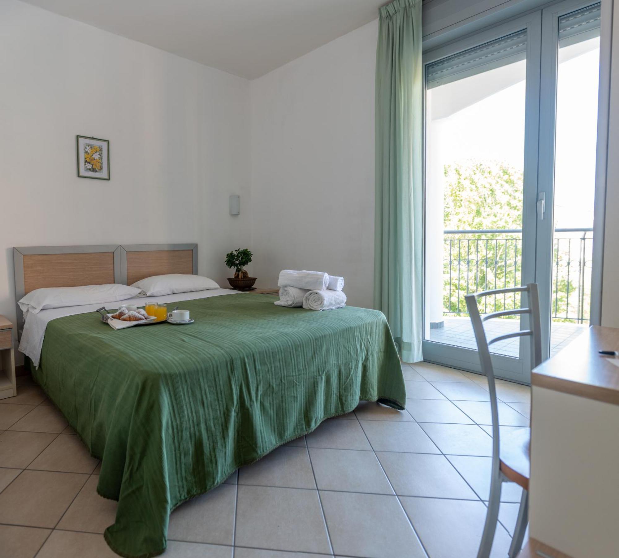 Altamira Residence Roseto Degli Abruzzi Esterno foto
